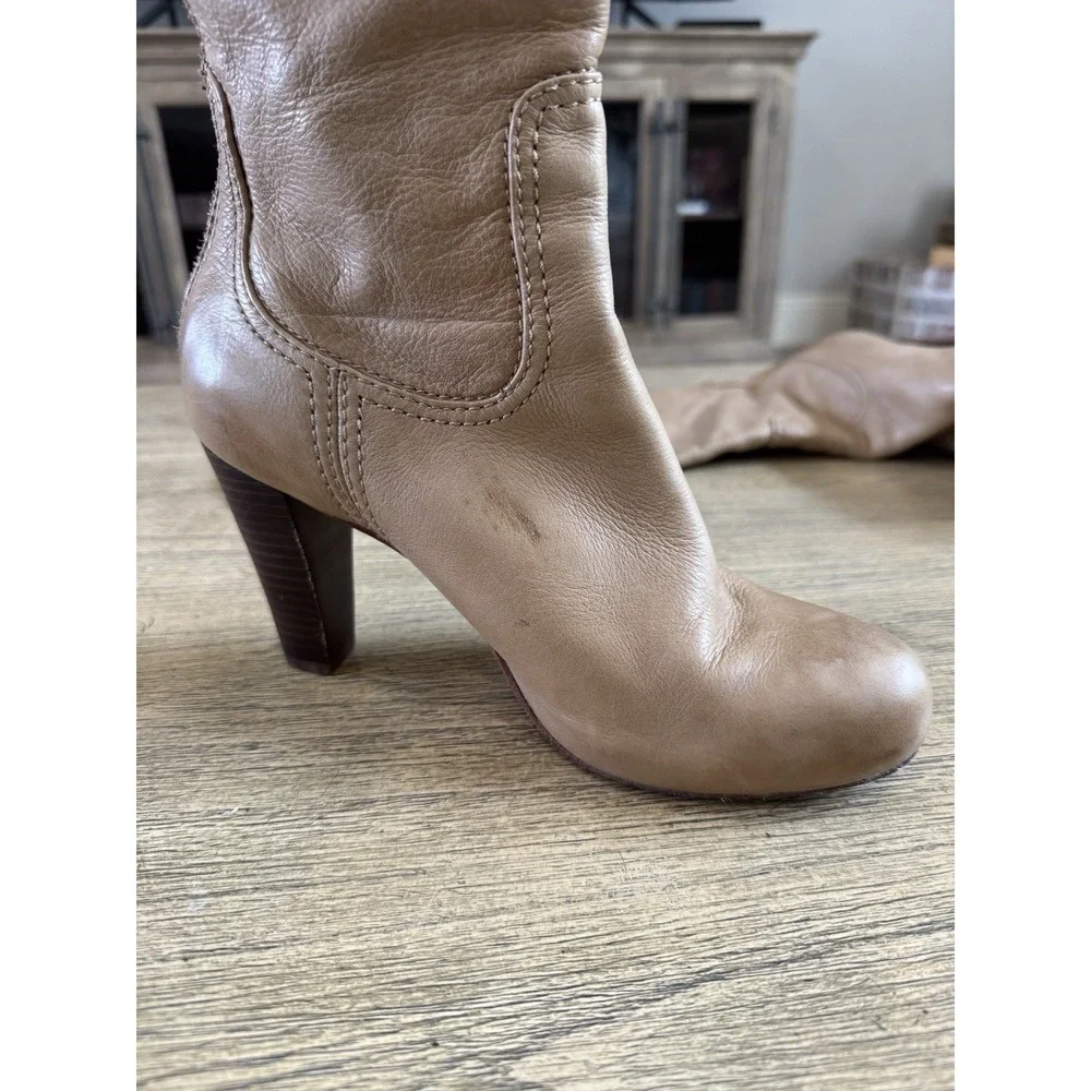 Fyre Miranda Knee High‎ Heeled Boots Size 7.5 In Camel Tan